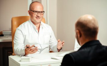 Psycholog nebo psychiatr? Jaký je rozdíl?